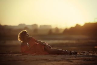 Фотограф: Максим Востриков
Мейк, прическа: Наталья Шик
Стилист: Ирина Томилова
Модель: Юнна
Аксессуары: дизайн- студия Анны Кузменкиной
Платье: Софья Дресс