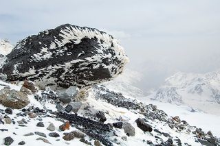 Майская непогода в Приэльбрусье - событие регулярное, однако ее результаты порой бывают совсем незаурядными...