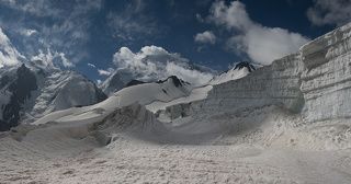 Прохождение ледовых разломов на лед Бивачный