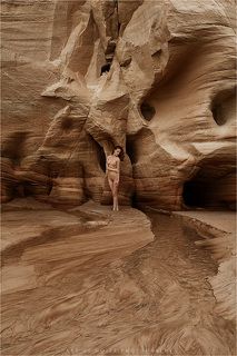 Model: Antonina, location: sands, feedback: vk.com/artofnoizz