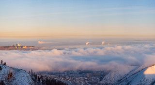 Вот так накрывает весь город в морозы, туман от Енисея