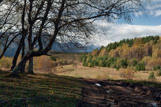 Вид на хребет Скирда, осень