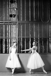 Трудности не остановят танец