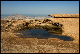 На вершине Бектау-Ата