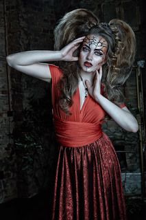 Модель: Марина Зуева http://vk.com/mariska_eva
Локация: Studio Dali
Платье: Hot Piter Style
Визажист: Светлана Полохина: http://m.vk.com/s.polohina
Стилист по прическе: Александр Шевчук: 
http://m.vk.com/alexstylist