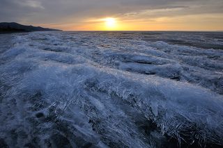 Озеро Байкал, апрель