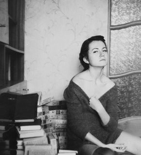 Приходи. Я живая. Мне больно.