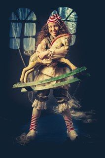 фото с нашего совместного мастер-класса с Надеждой Шибиной на Фотослете 2013

Модель Алита Андришевская http://vk.com/andrishevskaya

Визажист Лилия Лобанова http://vk.com/jk18in

Образ и декорации Надежда Шибина http://vk.com/nadima

Ассистенты - Вадим, Денис, Андрей, Паша

фото без фотошопа