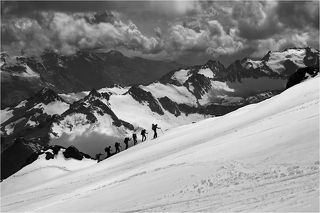 Черные альпинисты :)