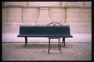 Тихая беседа старых друзей.