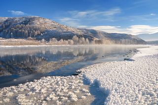 действие второе. 
1 января. Чистый, ясный, спокойный день. Голубое высокое небо и прекрасная Катунь. Так начинался год 2014-й.