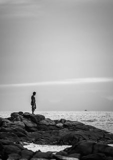 Отец высматривает судно