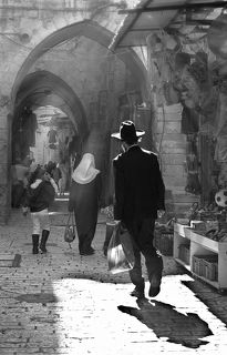 Жизнь Старого города.