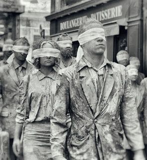 странные люди