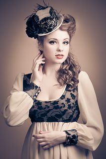 c первого занятия базовой группы моего фотокурса, модель-визажист Крошка Де Пирожка, образ предоставлен Лялей Бежецкой

www.igoralekseev.com/blog/education/zapis-na-blizhajshie-fotokursy/