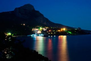 01 Ласпи традиционно становится привлекательнее с наступлением сумерек…