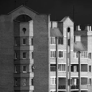 Одно из зданий в историческом центре Красноярска