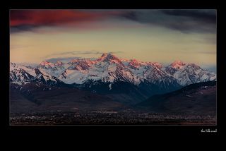 пик Пржевальского (4283м) и город Каракол (быв. Пржевальск)
(весна 2014)