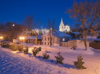 Городок спит, и толпы туристов тоже...