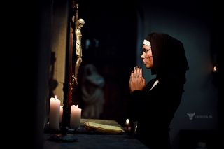 Зомби свадьба

www.i-boroda.ru - креативная студия

Фотограф Андрей Фартунин