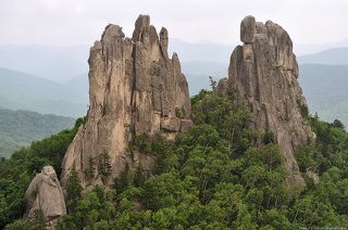 Собственно самые высокие башни в парке, около 50-60 метров.