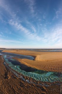 вертикальный вариант заглавного кадра, тоже утро.
Объектив фишай.