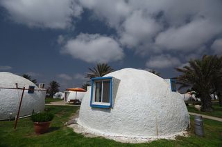 а, можеть быть, что нибудь более цивильное