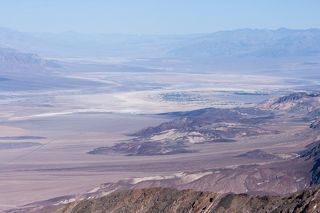 Badwater - впадина в Долине Смерти на территории штата Калифорния, США.