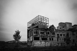 (des)-contruction