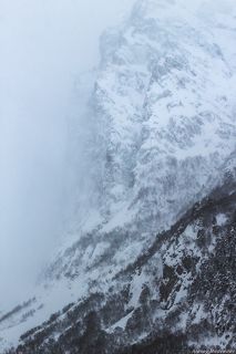 Стены  Джугутурлучата (3896м)