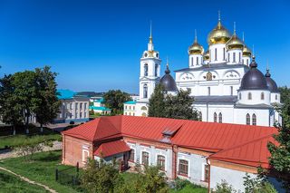 Хозяйственные постройки Дмитровского Кремля