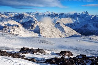 Главный Кавказский хребет с высоты 4200м