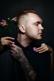 XY
ph: Lev Ro
barbershop Man-Man
Hot-Hands