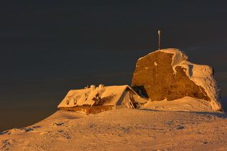 Located on the top, Omu Chalet, Bucegi Mountains is located at the highest altitude in the Carpathians(2505 m), being the highest point dwelling in Romania. Seems to be the first building erected in 1888 by Siebenbürgischer Karpaten Verein(SKV). The inauguration took place on 2 September and the cabin was known as the \