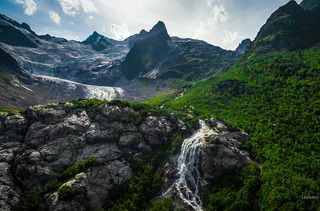 Ледник и водопад \