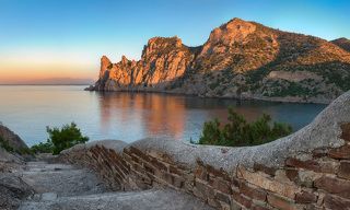 Кусочек тропы Голицина с видом на Голубую бухту.