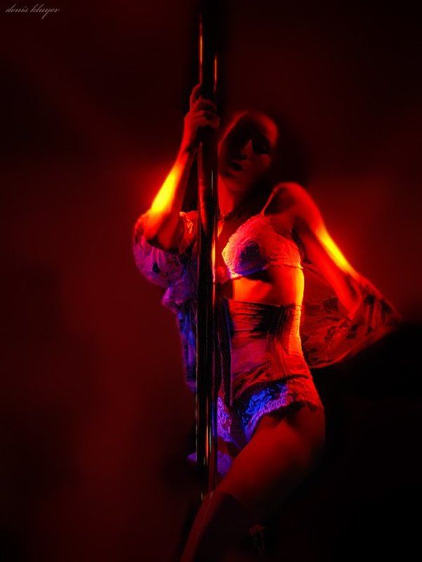 фото, портрет, вечер, клуб, voodoo lounge, фотокритик, туса, Денис Клюев Ночной танецphoto preview