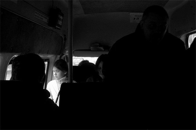 2006, город, дети, маршрутка, москва, окно, свет, цифра, чб, bw, bus маршруткаphoto preview