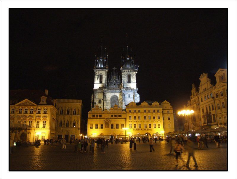 Prague at night (IV)photo preview