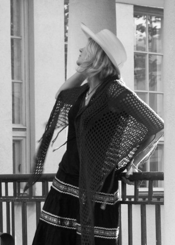 девушка, шляпа Татьянаphoto preview