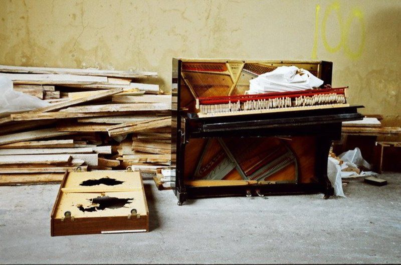 москва, двор, пианино, тоска ***photo preview