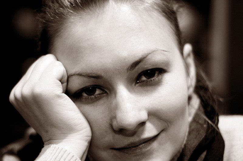 девушка, портрет Умилениеphoto preview