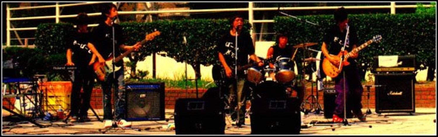 BAND. Автор: Alexi S. Mandrikov , Alexi S. Mandrikov