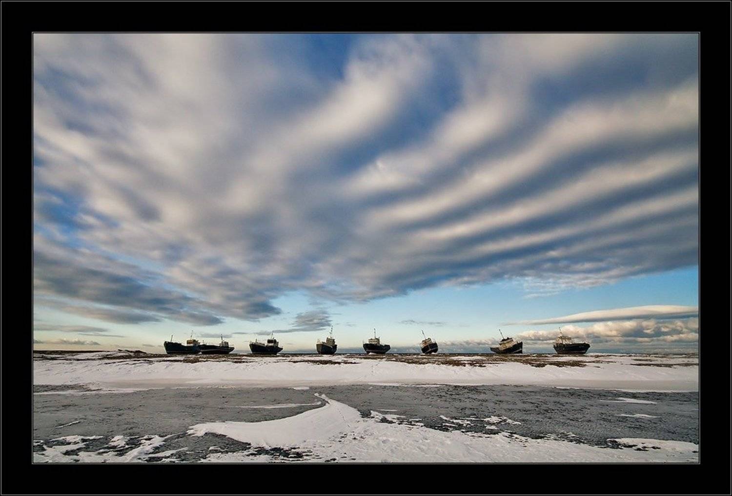 Мысли о лете.... Автор: i_GO небо, облака, корабли, берег,i_go, i_GO