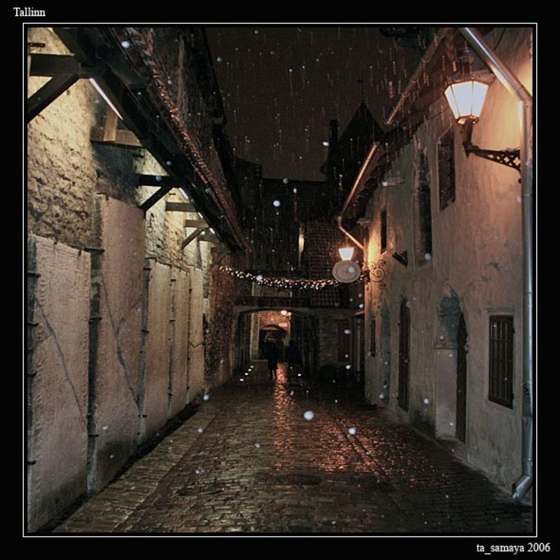 таллин Старинная таллинская улочкаphoto preview