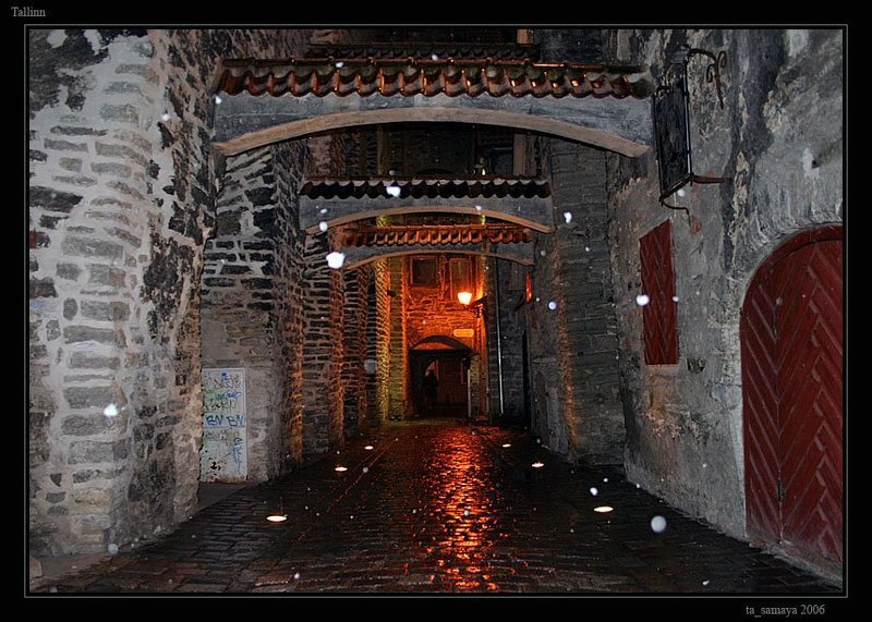 таллин Старинная таллинская улочка #2photo preview