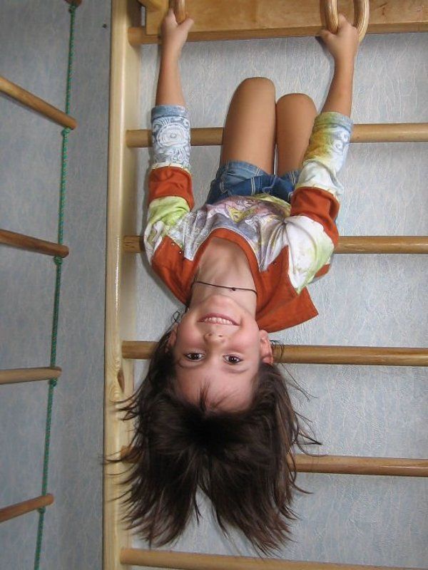 дети, взгляд, вверх тормашками Собственный взгляд на мирphoto preview