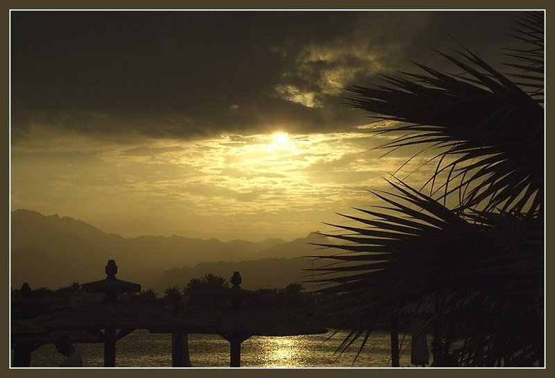 Дахабский новогодний закатphoto preview