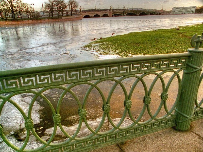 СПб,зима,мост Зелень января 2007photo preview