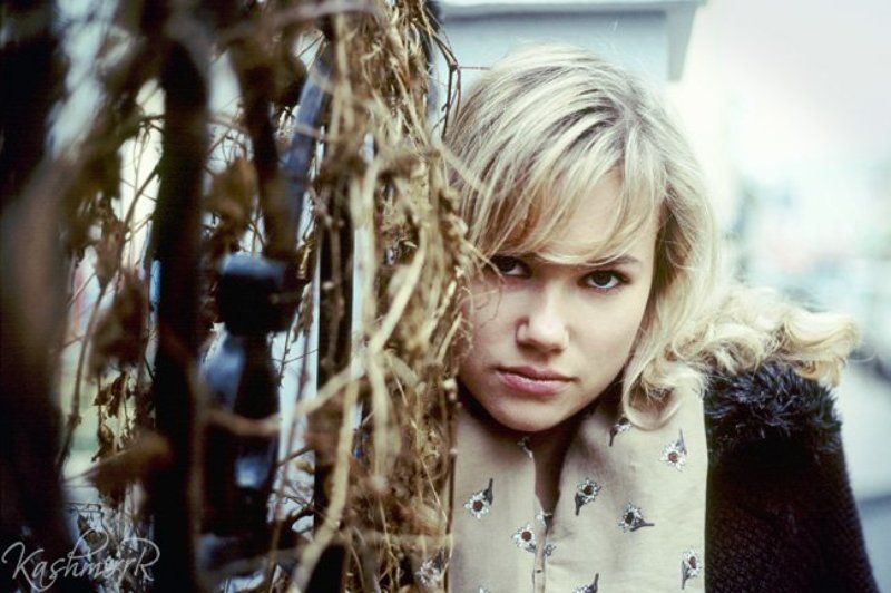 девушка Маша опятьphoto preview